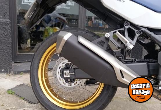 Motos - Honda TRANSALP 750 2025 Nafta 1500Km - En Venta