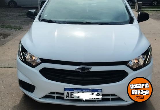 Autos - Chevrolet Onix Joy Black 2021 Nafta 45000Km - En Venta