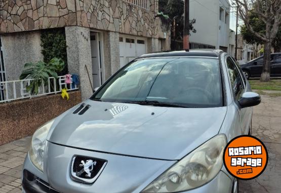 Autos - Peugeot 207 XT 2009 Diesel 200000Km - En Venta