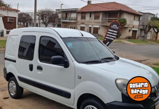 Utilitarios - Renault Kangoo 2017 Nafta 215000Km - En Venta