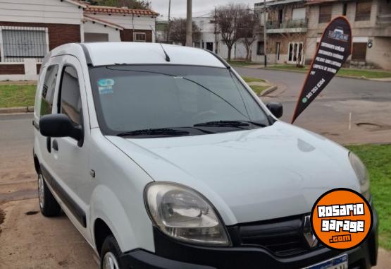 Utilitarios - Renault Kangoo 2017 Nafta 215000Km - En Venta