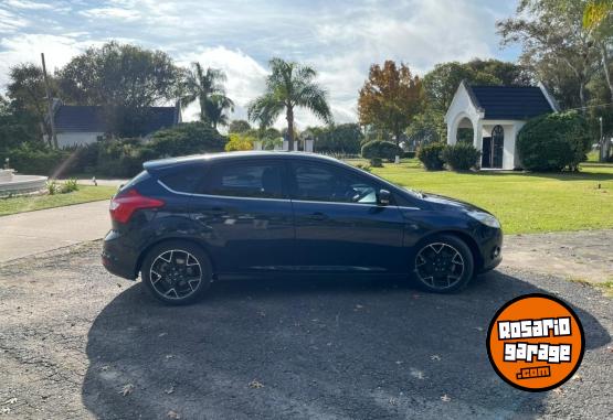 Autos - Ford Focus Titanium 2014 Nafta 108000Km - En Venta