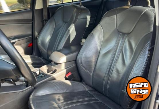 Autos - Ford Focus Titanium 2014 Nafta 108000Km - En Venta