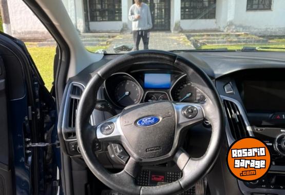 Autos - Ford Focus Titanium 2014 Nafta 108000Km - En Venta