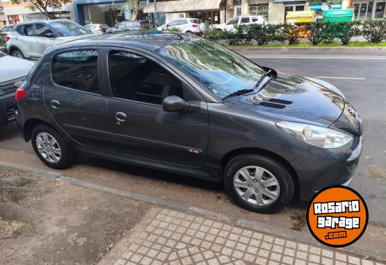Autos - Peugeot 207 2014 Nafta 76000Km - En Venta