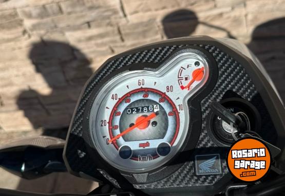 Motos - Honda Navi 110 cc 2025 Nafta 2800Km - En Venta