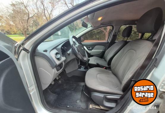 Autos - Renault LOGAN PRIVILEGE 2017 Nafta 220000Km - En Venta