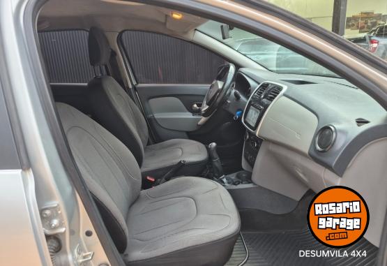 Autos - Renault LOGAN PRIVILEGE 2017 Nafta 220000Km - En Venta