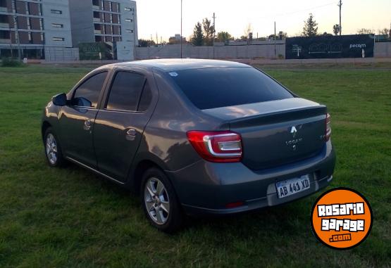 Autos - Renault Logan 2017 GNC 138000Km - En Venta