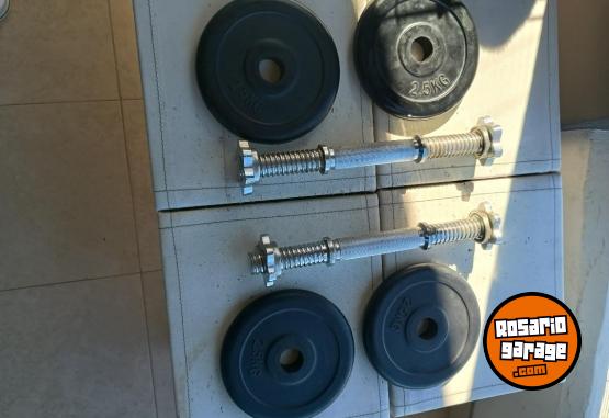 Deportes - Excelente Par de Mancuernas con Rosca Marca MIR XL con 10 Kg de Discos Bumper - En Venta