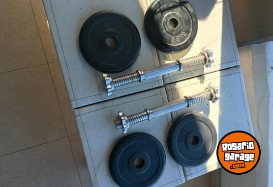 Deportes - Excelente Par de Mancuernas con Rosca Marca MIR XL con 10 Kg de Discos Bumper - En Venta