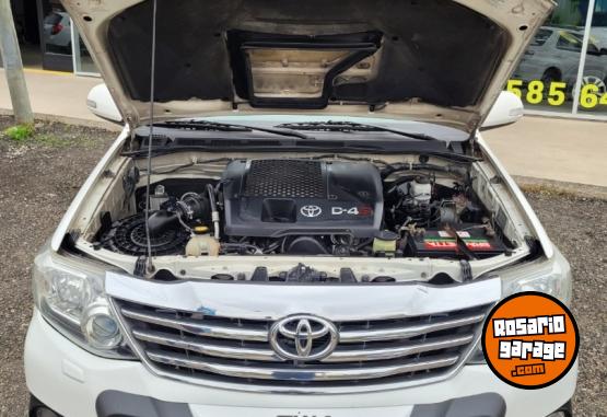 Camionetas - Toyota HILUX 2012 Diesel 206000Km - En Venta