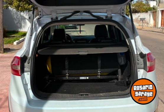 Camionetas - Ford Kuga titanium 2011 GNC 165000Km - En Venta