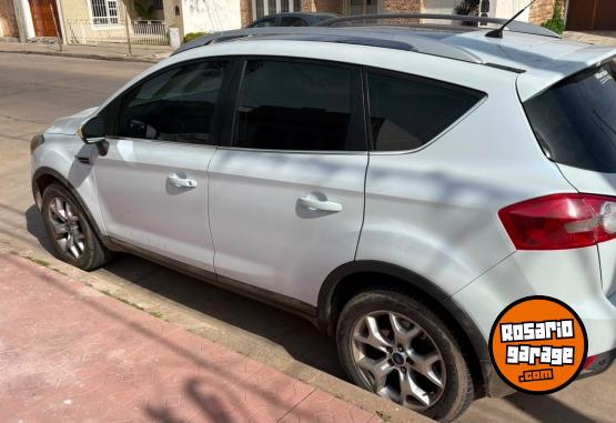 Camionetas - Ford Kuga titanium 2011 GNC 165000Km - En Venta