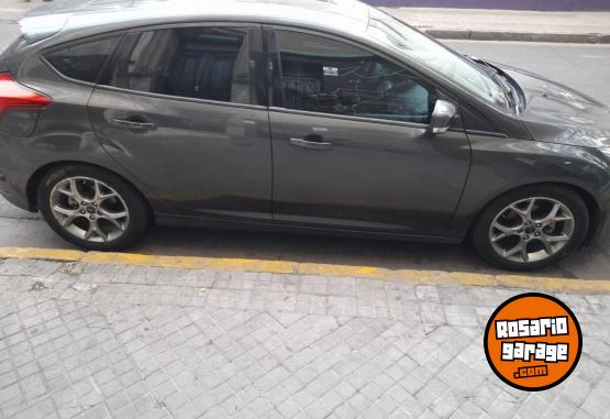 Autos - Ford FOCUS SE PLUS MANUAL 2019 Nafta 82000Km - En Venta