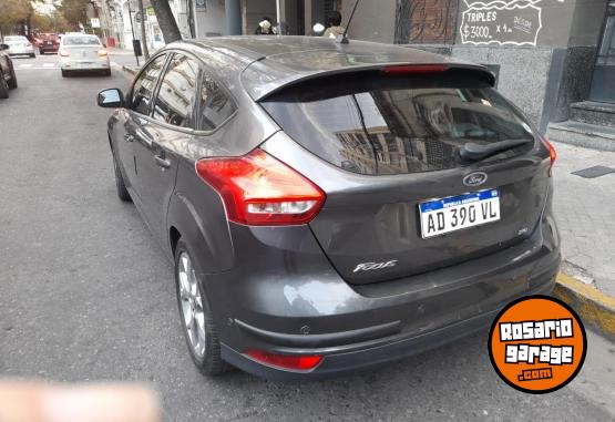 Autos - Ford FOCUS SE PLUS MANUAL 2019 Nafta 82000Km - En Venta