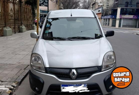 Utilitarios - Renault Authentique plus 5 asi 2017 GNC 135000Km - En Venta