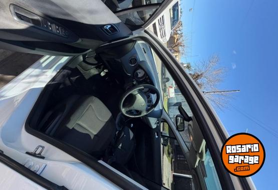 Autos - Peugeot 308 2013 Nafta 103000Km - En Venta