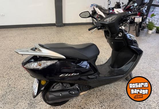 Motos - Honda Elite 2017 Nafta 12500Km - En Venta