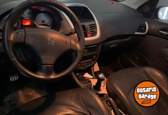 Autos - Peugeot 207 compact 2013 GNC 158000Km - En Venta