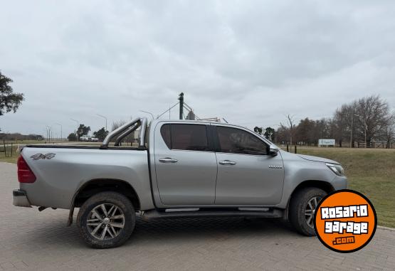 Camionetas - Toyota Hilux 2.8 Dc 4X4 Tdi Srx 2016 Diesel 278000Km - En Venta
