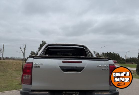 Camionetas - Toyota Hilux 2.8 Dc 4X4 Tdi Srx 2016 Diesel 278000Km - En Venta