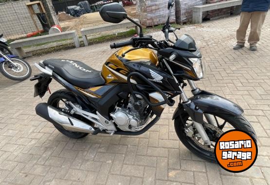Motos - Honda Twister CB 250cc 2022 Nafta 30000Km - En Venta