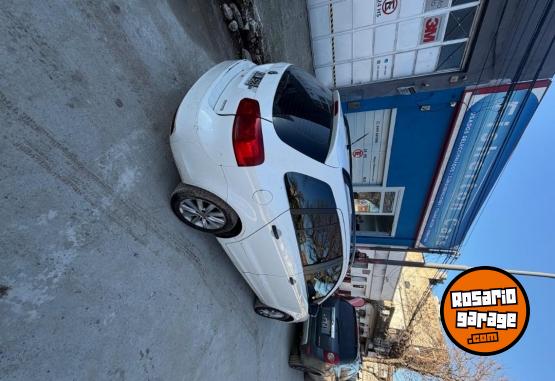Autos - Volkswagen Suran 2011 GNC 240000Km - En Venta