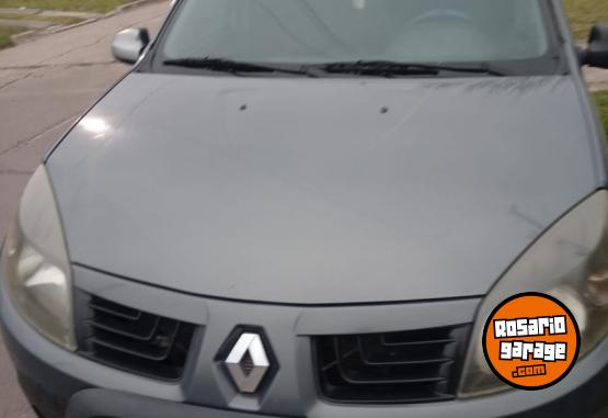 Autos - Renault Sandero 2011 Nafta 250000Km - En Venta