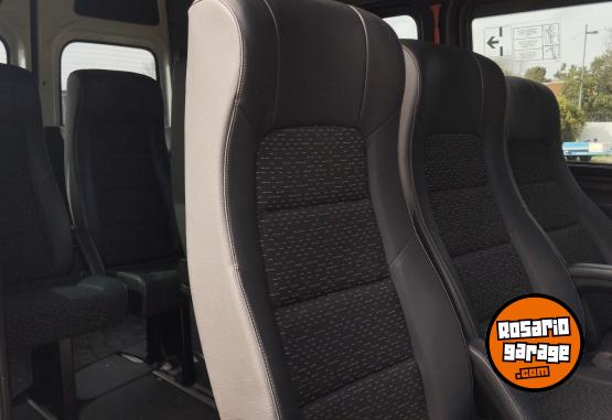 Utilitarios - Mercedes Benz Sprinter 9+1 2020 Diesel 155000Km - En Venta