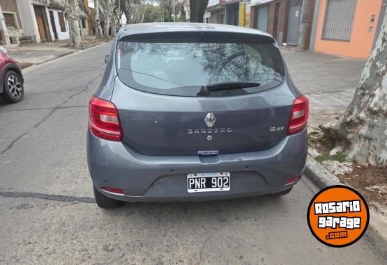 Autos - Renault Sandero 2016 GNC 89000Km - En Venta