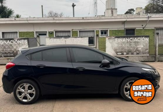 Autos - Volkswagen Cruze LT 1.4 MT 2022 Nafta 64000Km - En Venta