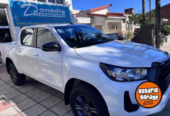 Camionetas - Toyota Hilux Sr 2026 Diesel 100Km - En Venta