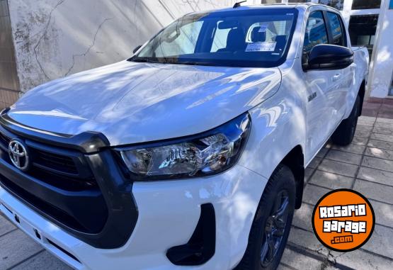 Camionetas - Toyota Hilux Sr 2026 Diesel 100Km - En Venta