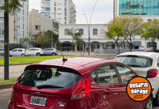 Autos - Ford FIESTA TITANIUM 2011 Nafta 196000Km - En Venta