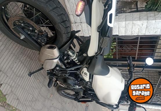 Motos - Royal Enfield Himalayan 450 2025 Nafta 4400Km - En Venta