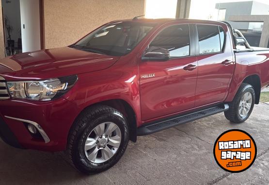 Camionetas - Toyota Hilux SRV 2018 Diesel 28100Km - En Venta