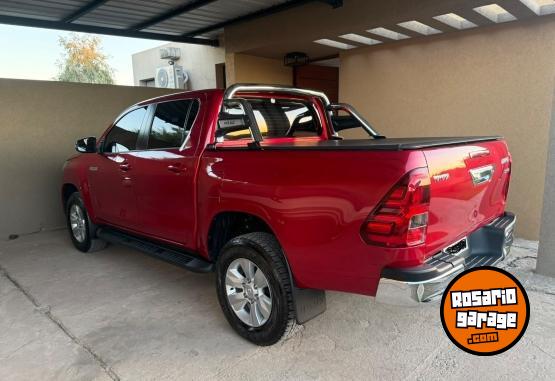 Camionetas - Toyota Hilux SRV 2018 Diesel 28100Km - En Venta