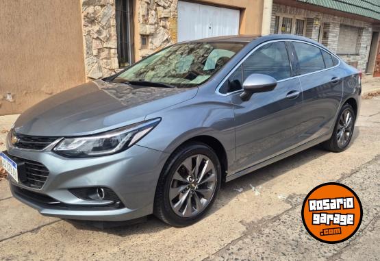 Autos - Chevrolet Cruze ltz exigentes permu 2017 Nafta 128000Km - En Venta