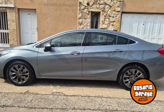 Autos - Chevrolet Cruze ltz exigentes permu 2017 Nafta 128000Km - En Venta