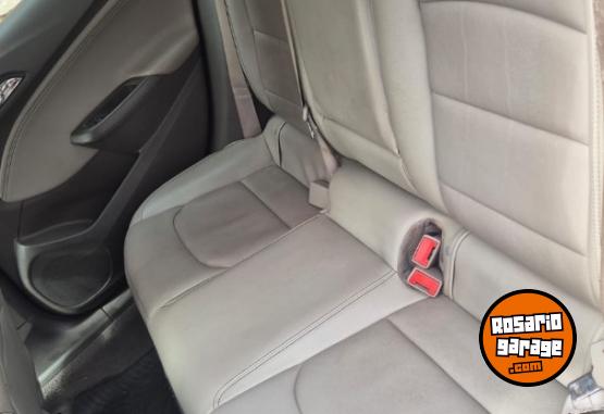 Autos - Chevrolet Cruze ltz exigentes permu 2017 Nafta 128000Km - En Venta