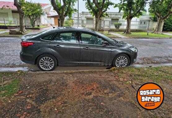 Autos - Ford Focus 2017 Nafta 110000Km - En Venta