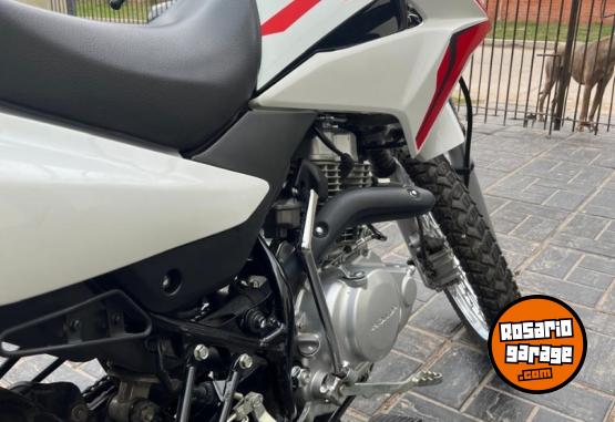 Motos - Honda Xr 2024 Nafta 6700Km - En Venta