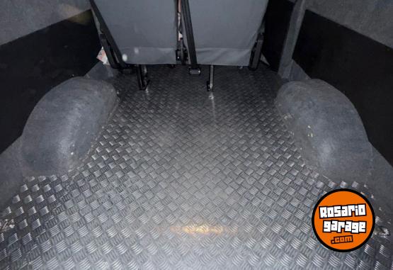Utilitarios - Toyota Hiace l2h2 2025 Diesel 14000Km - En Venta