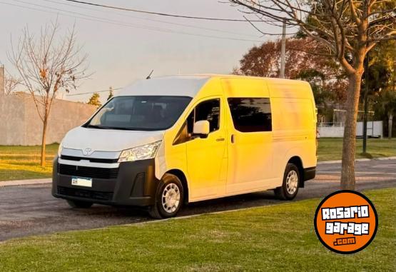 Utilitarios - Toyota Hiace l2h2 2025 Diesel 14000Km - En Venta