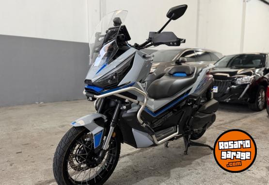 Motos - Zontes 368G 2025 Nafta 4000Km - En Venta