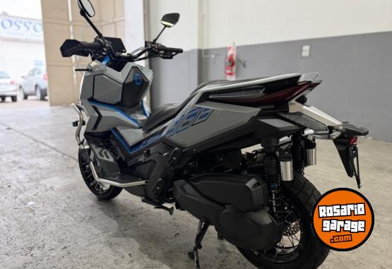 Motos - Zontes 368G 2025 Nafta 4000Km - En Venta