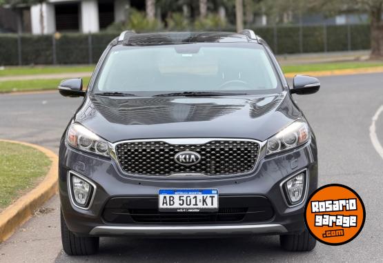 Camionetas - Kia Sorento 2017 Diesel 95000Km - En Venta