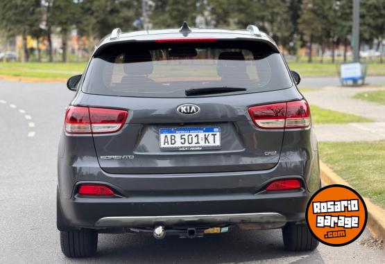 Camionetas - Kia Sorento 2017 Diesel 95000Km - En Venta