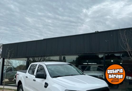 Camionetas - Ford RANGER 4X4 2021 Diesel 121000Km - En Venta